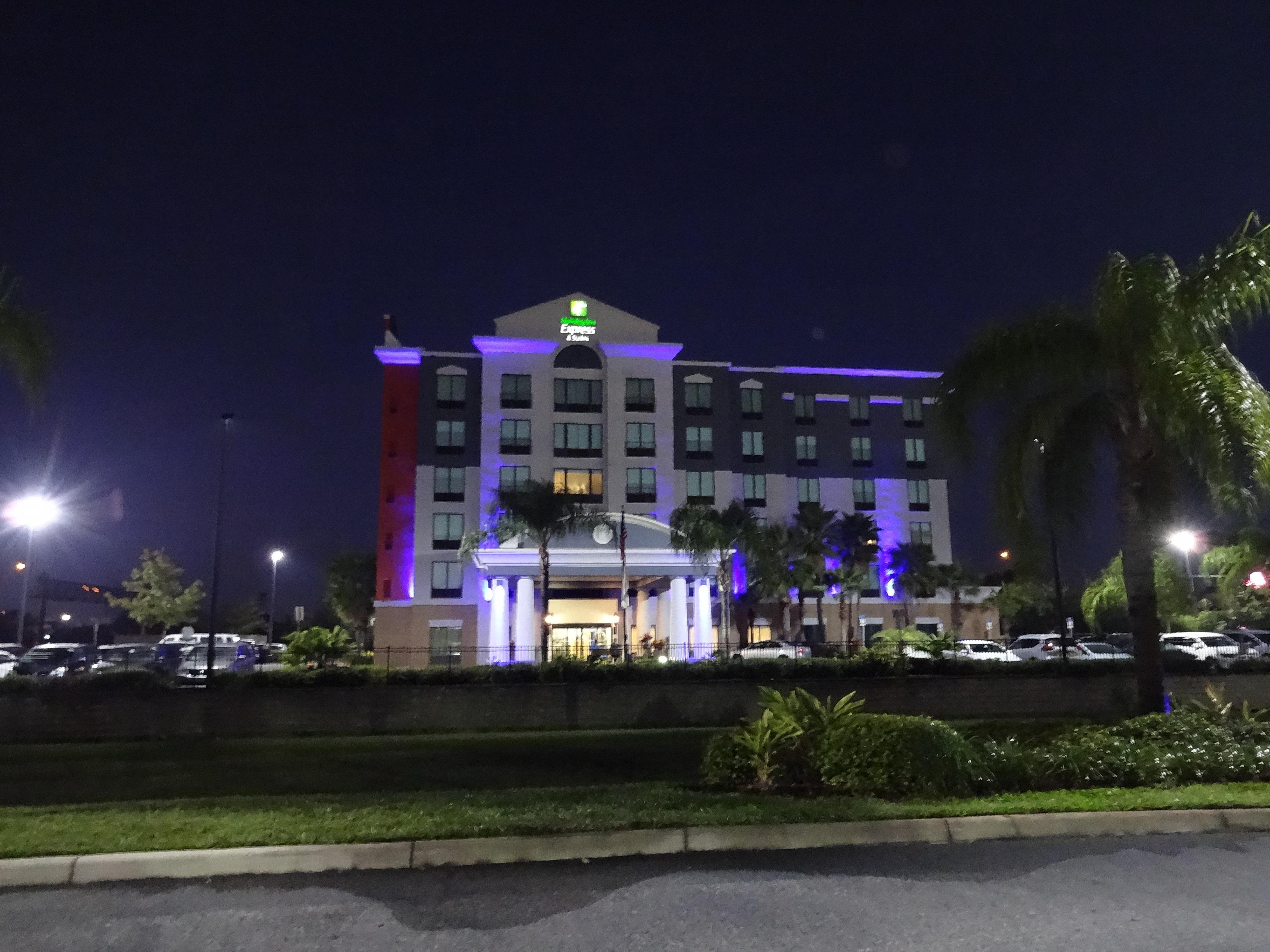 Holiday Inn Express-International Drive, An Ihg Hotel Orlando Exterior photo